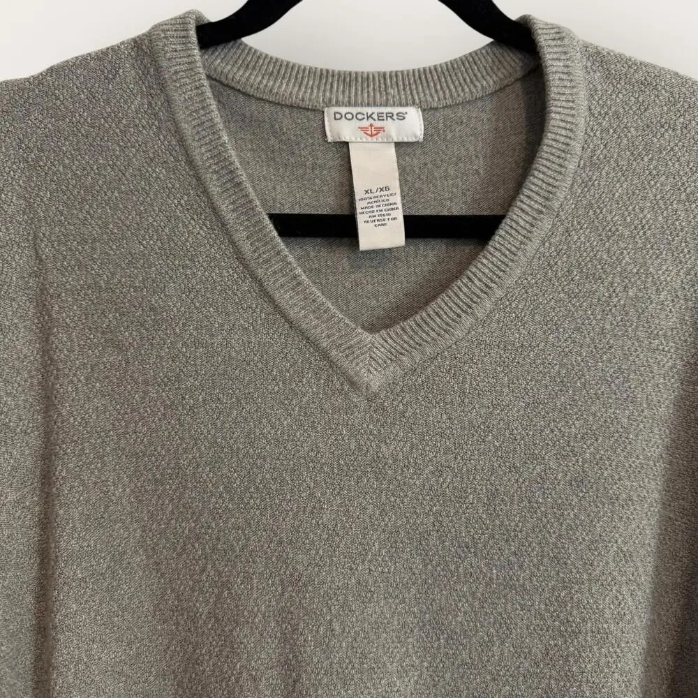 Dockers Mens XL Dirty Ice Taupe V Neck Sweater Lightweight Office Causal